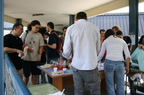 [Il buffet libero - foto di Enrico Calore]